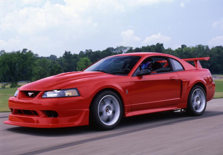  Ford Mustang SVT Cobra R 2000 года  (фото 128 из 128)